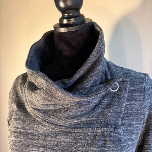 Danskin Cotton Blend French Terry Asymmetrical Yoga Wrap Jacket Women’s Sz Small - Picture 3 of 8